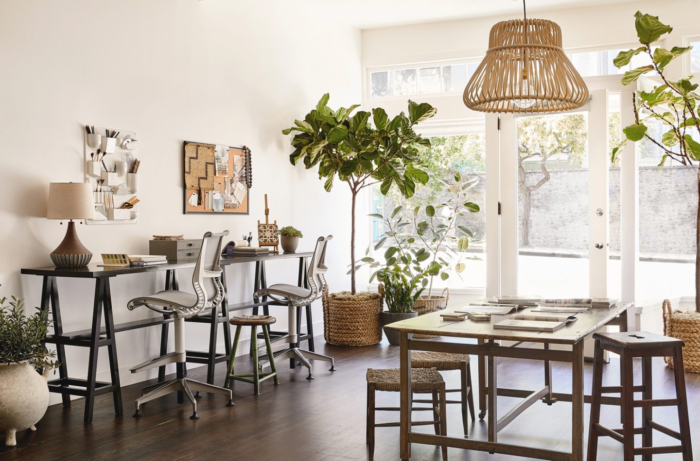 Twin workspace in a studio in San Francisco