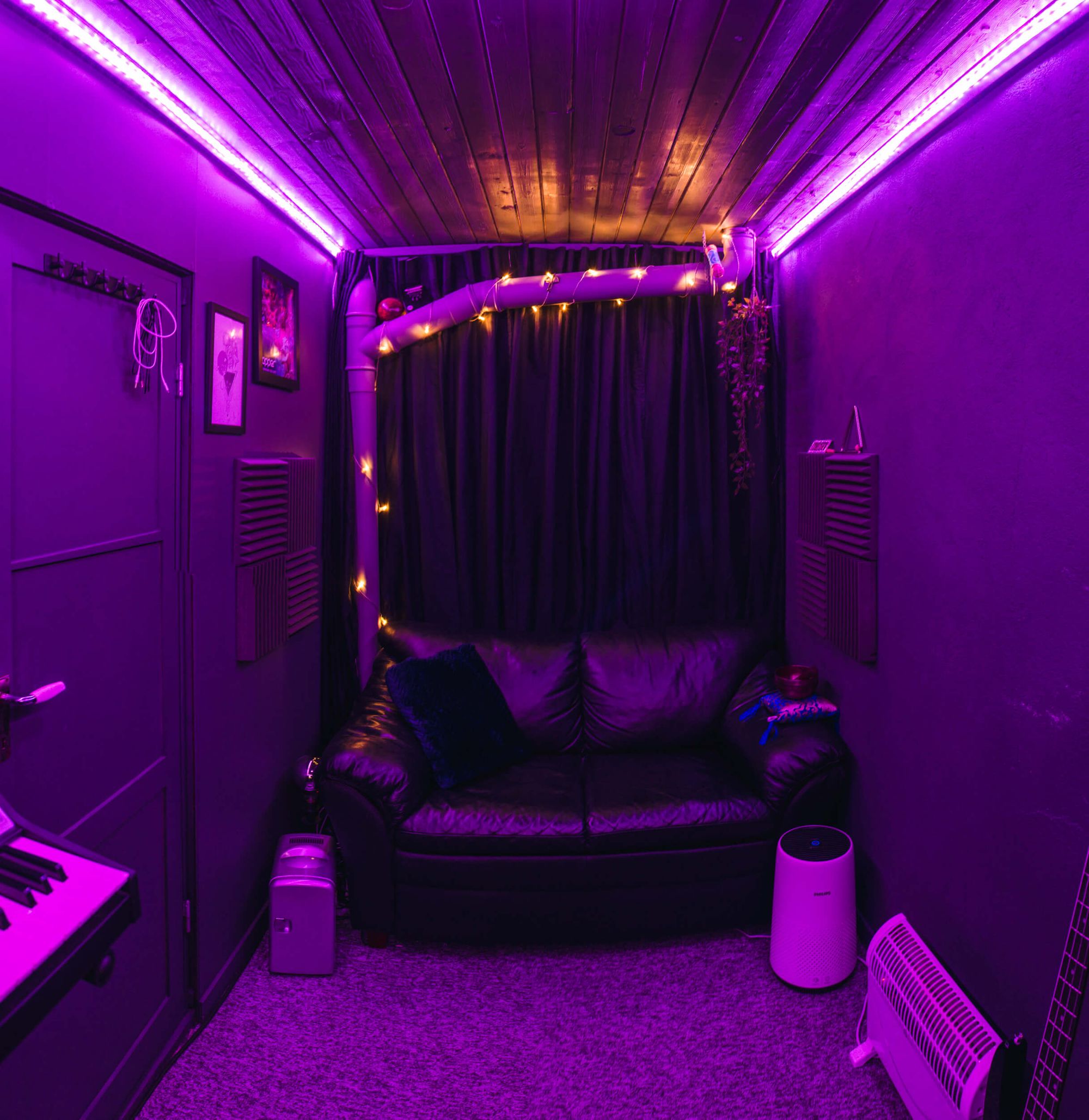 Violet-coloured lounge in Joakim's music studio