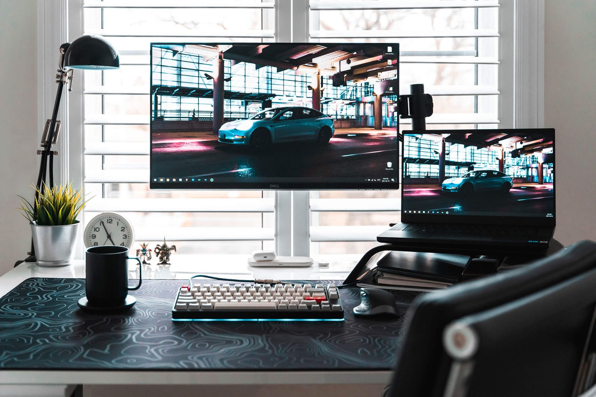 Minimal Design Setup in Toronto, Canada