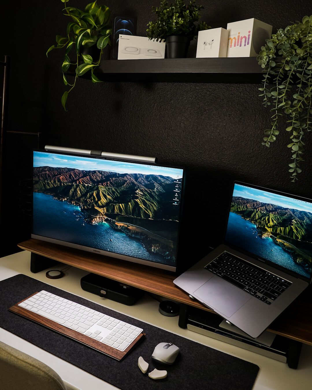 Functional and beautiful desk shelf