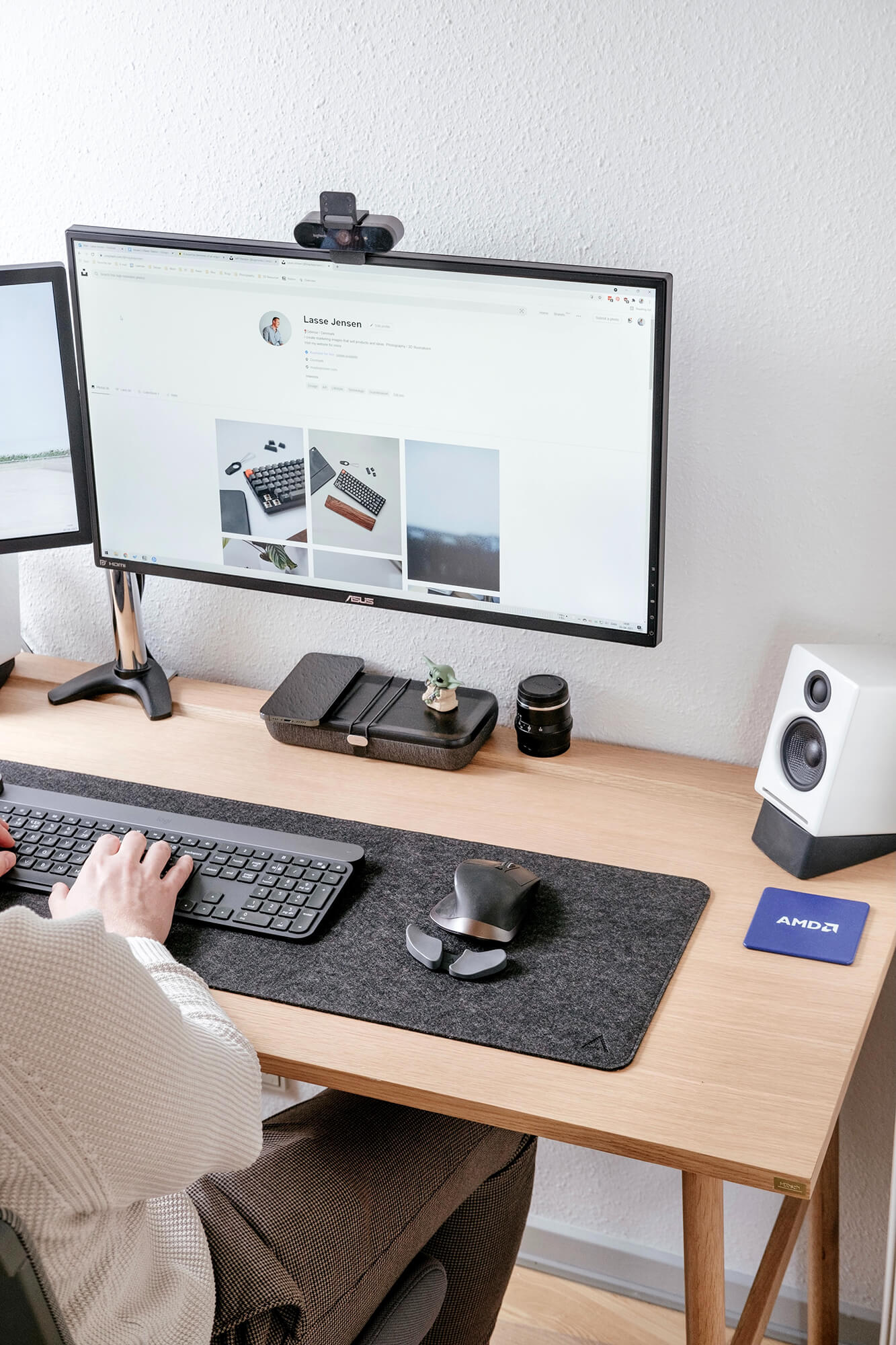 Lasse Jensen's home workspace