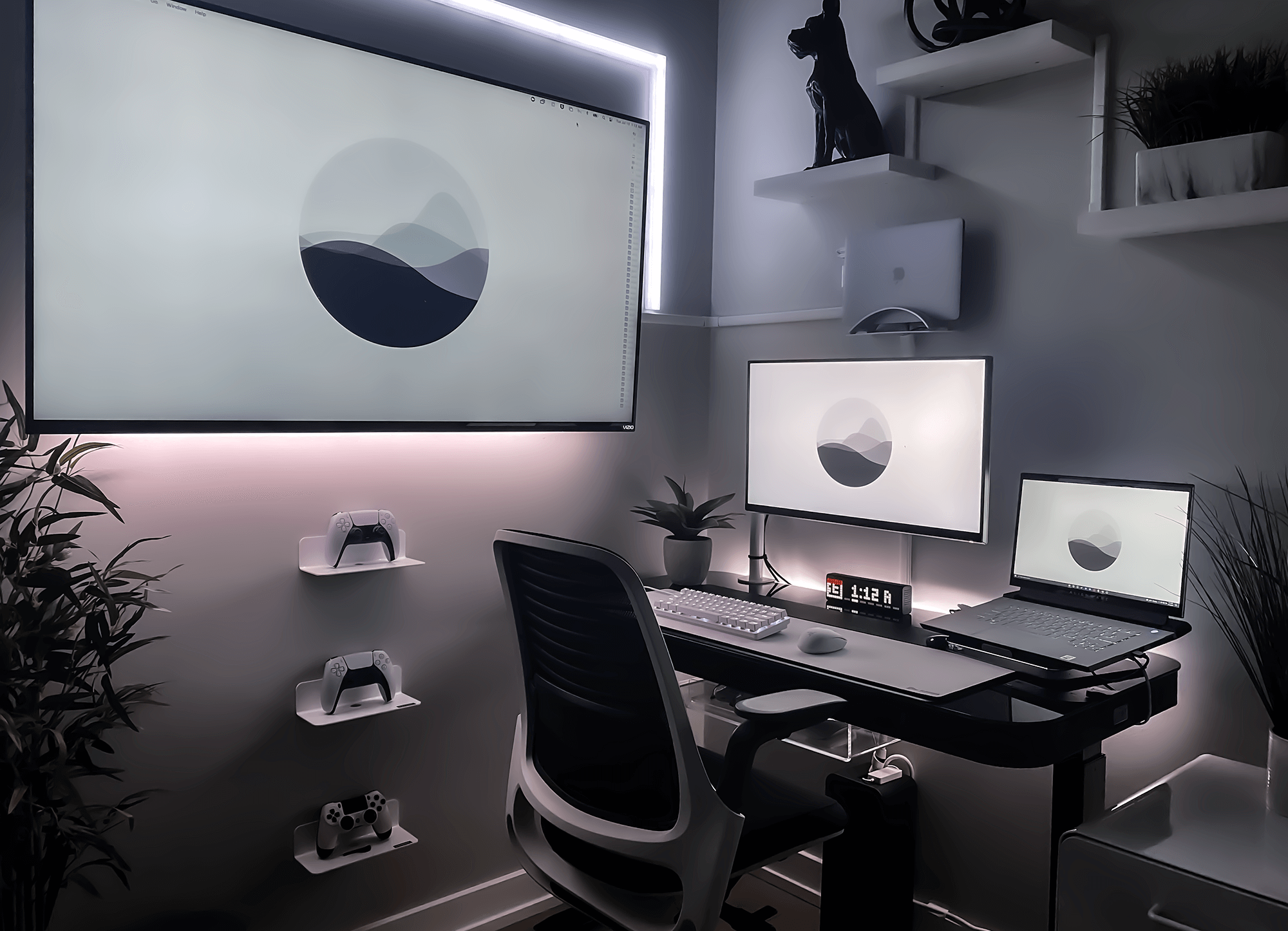 Alex’ mimimalist home office setup in black and white