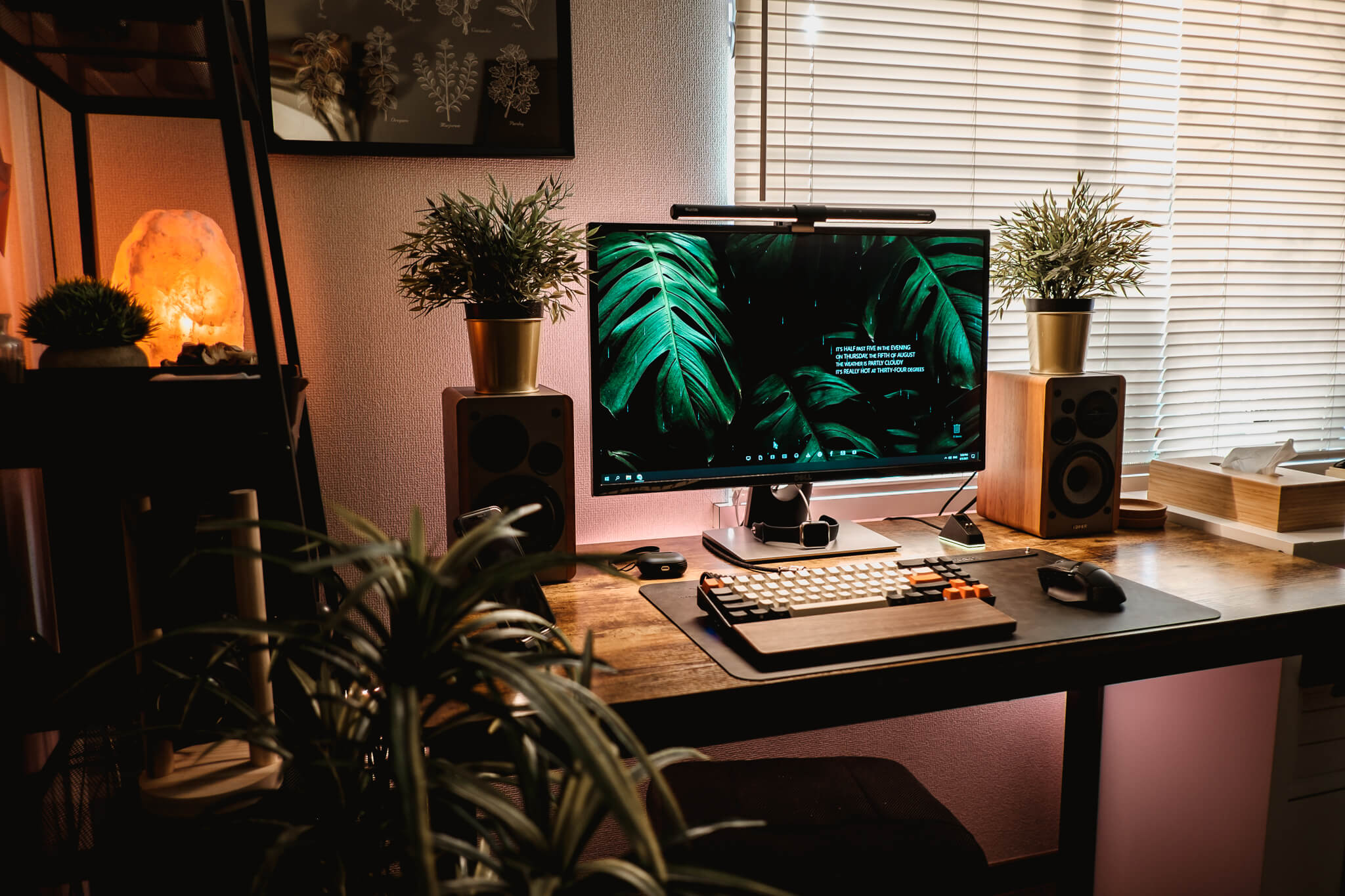 Roland Austria’s cosy industrial home office in Japan