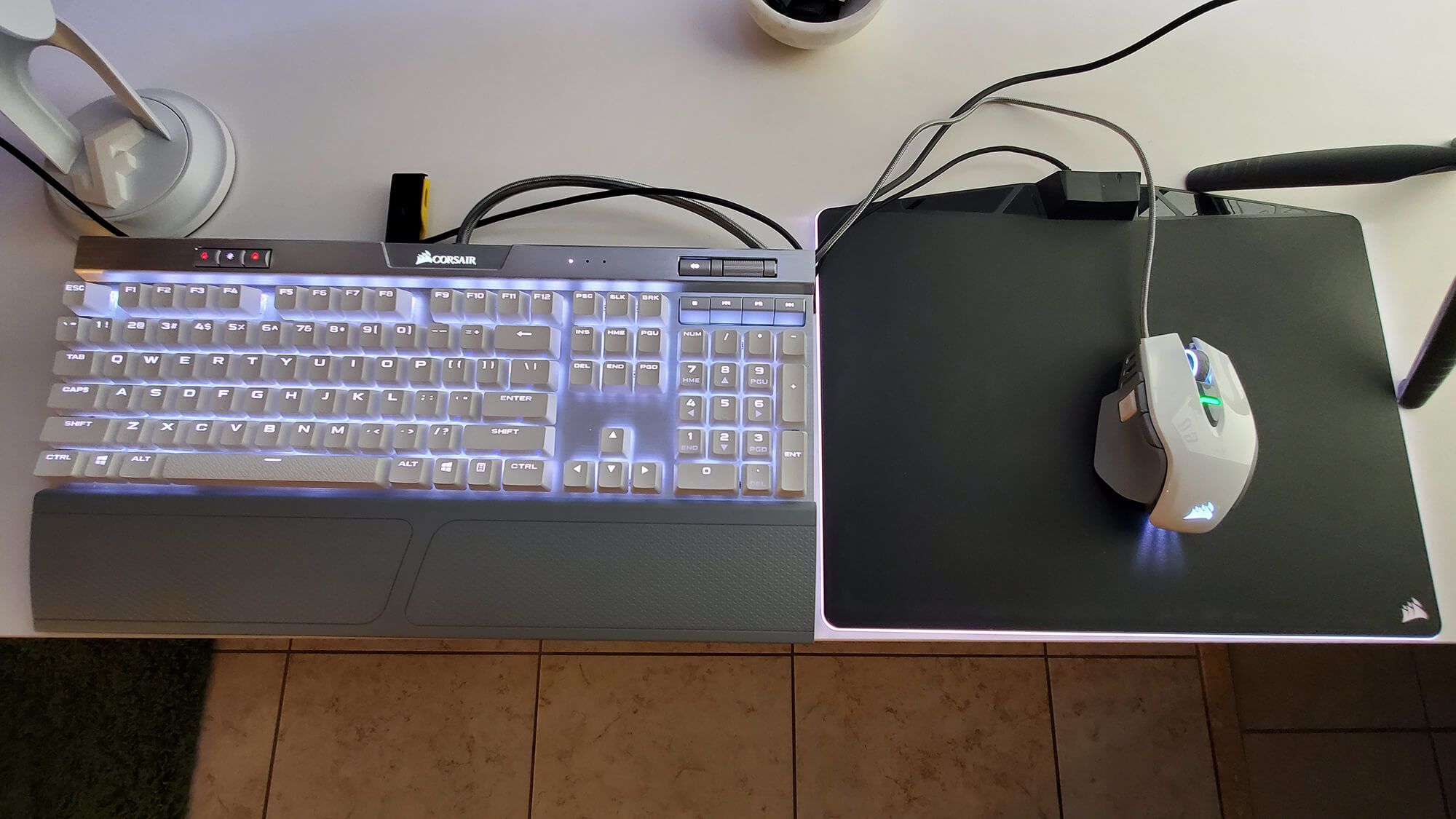 Corsair K70 RGB MK.2 SE keyboard, Corsair M65 RGB Elite mouse, and Corsair MM800C RGB Polaris mouse pad