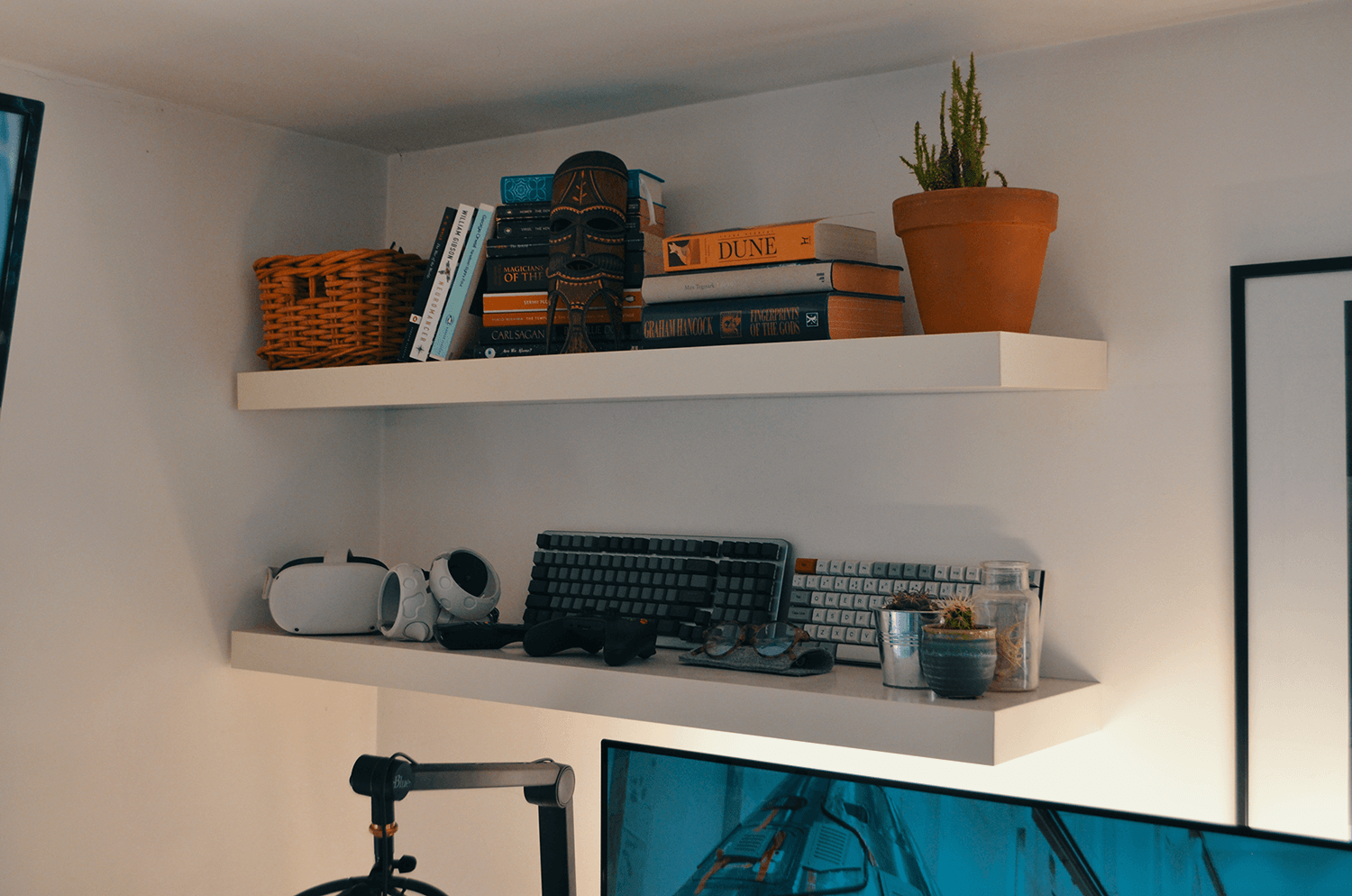 Home office shelving solution