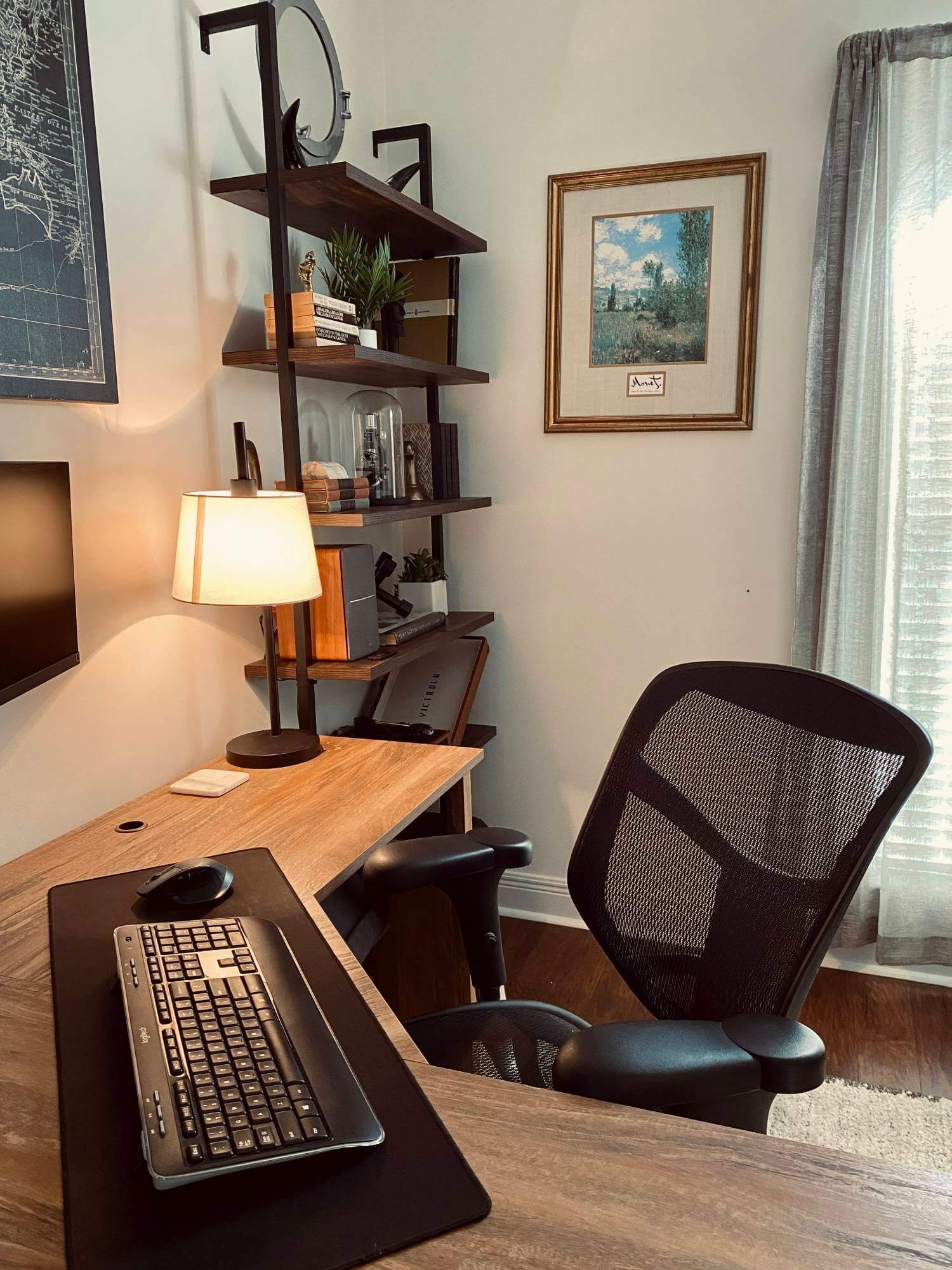 An L-shaped desk setup of a civil engineer