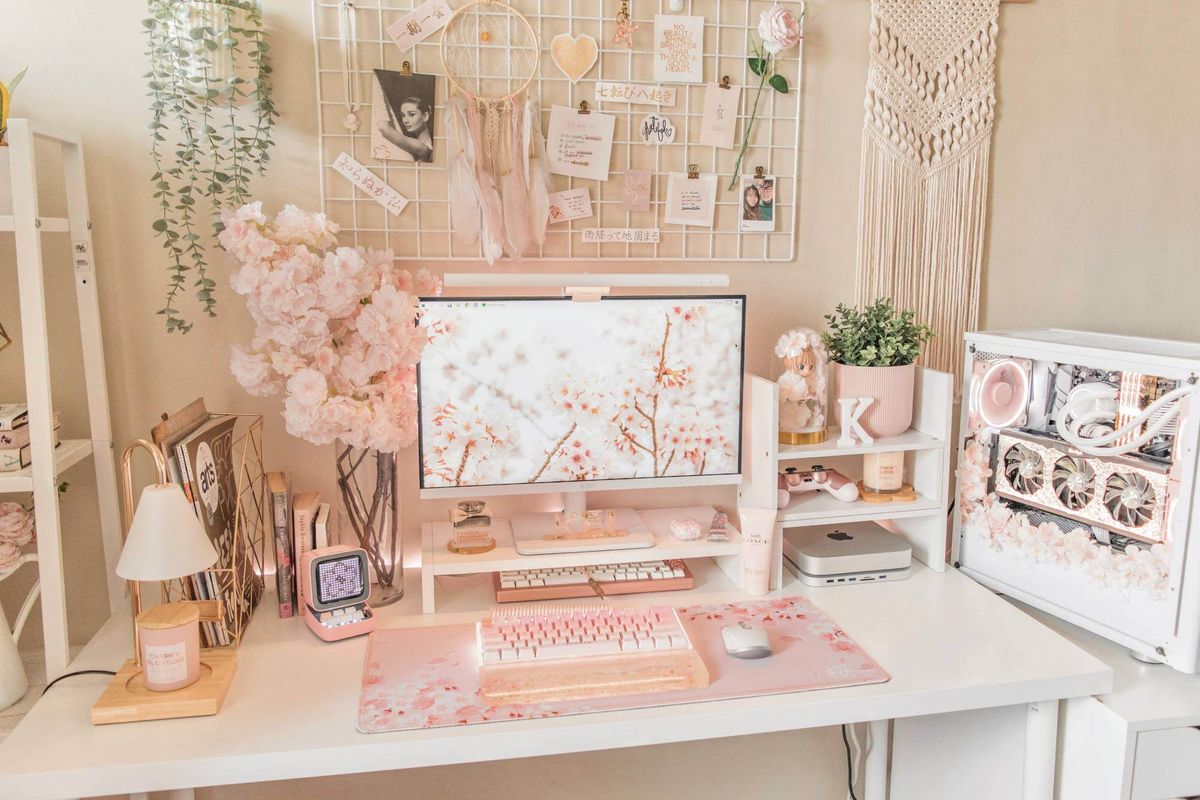 Kei’s Chic Pink Desk Setup in Metro Manila, Philippines