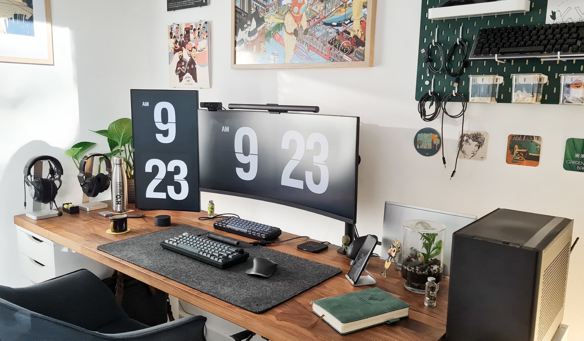 Cosy and functional IKEA KARLBY desk setup with ALEX drawers