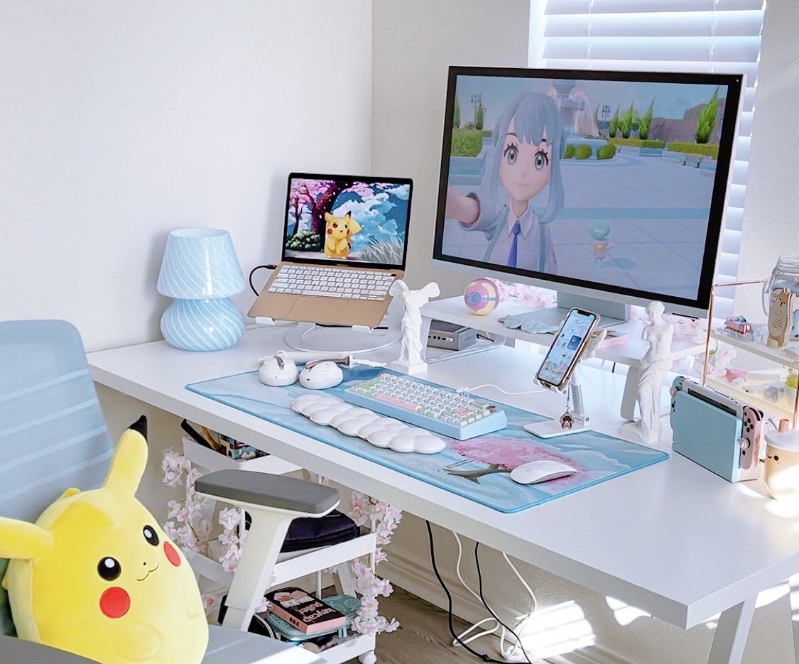 An anime and Pokémon-inspired battlestation setup