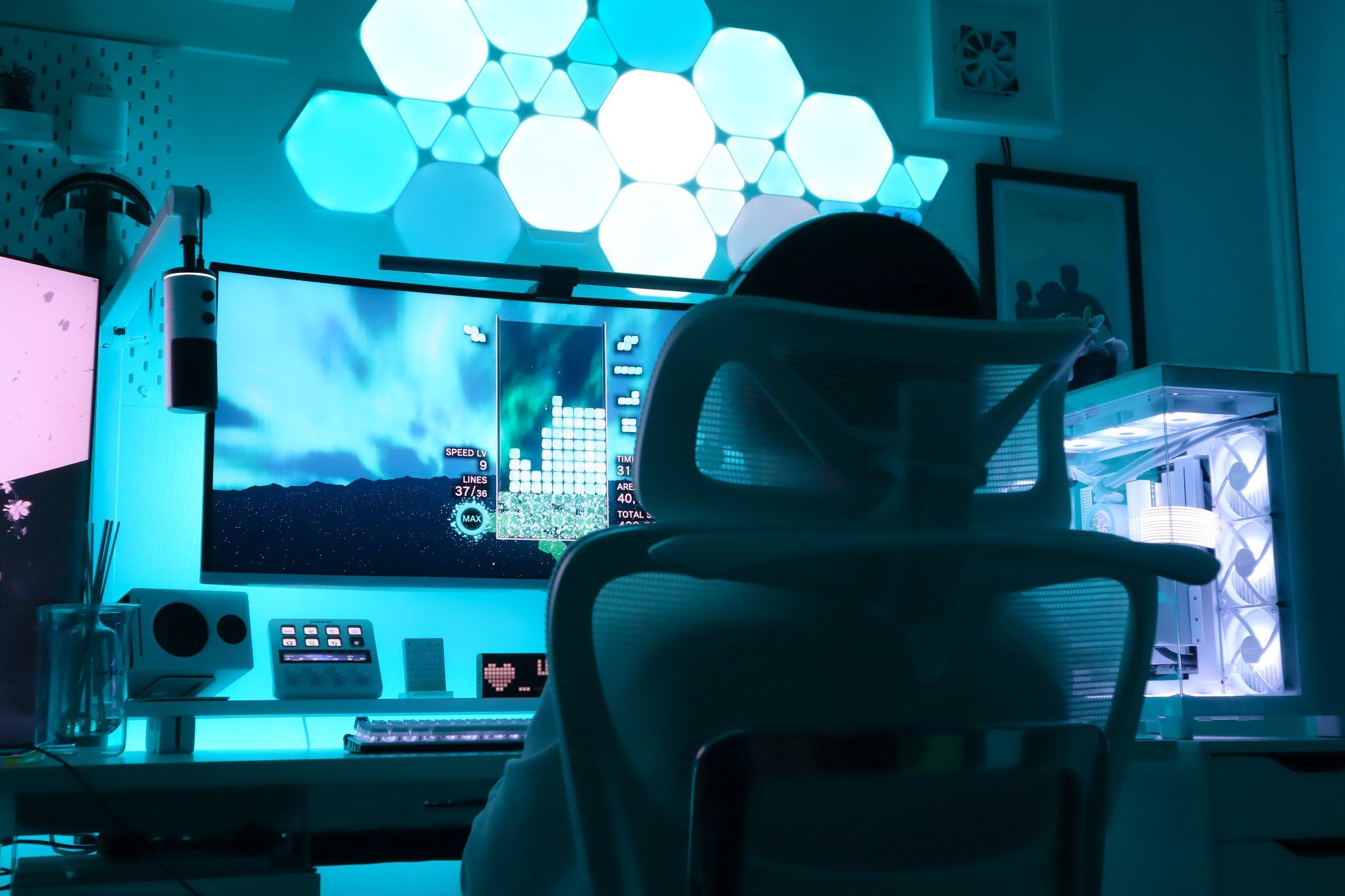 White Desk Setup in Japan