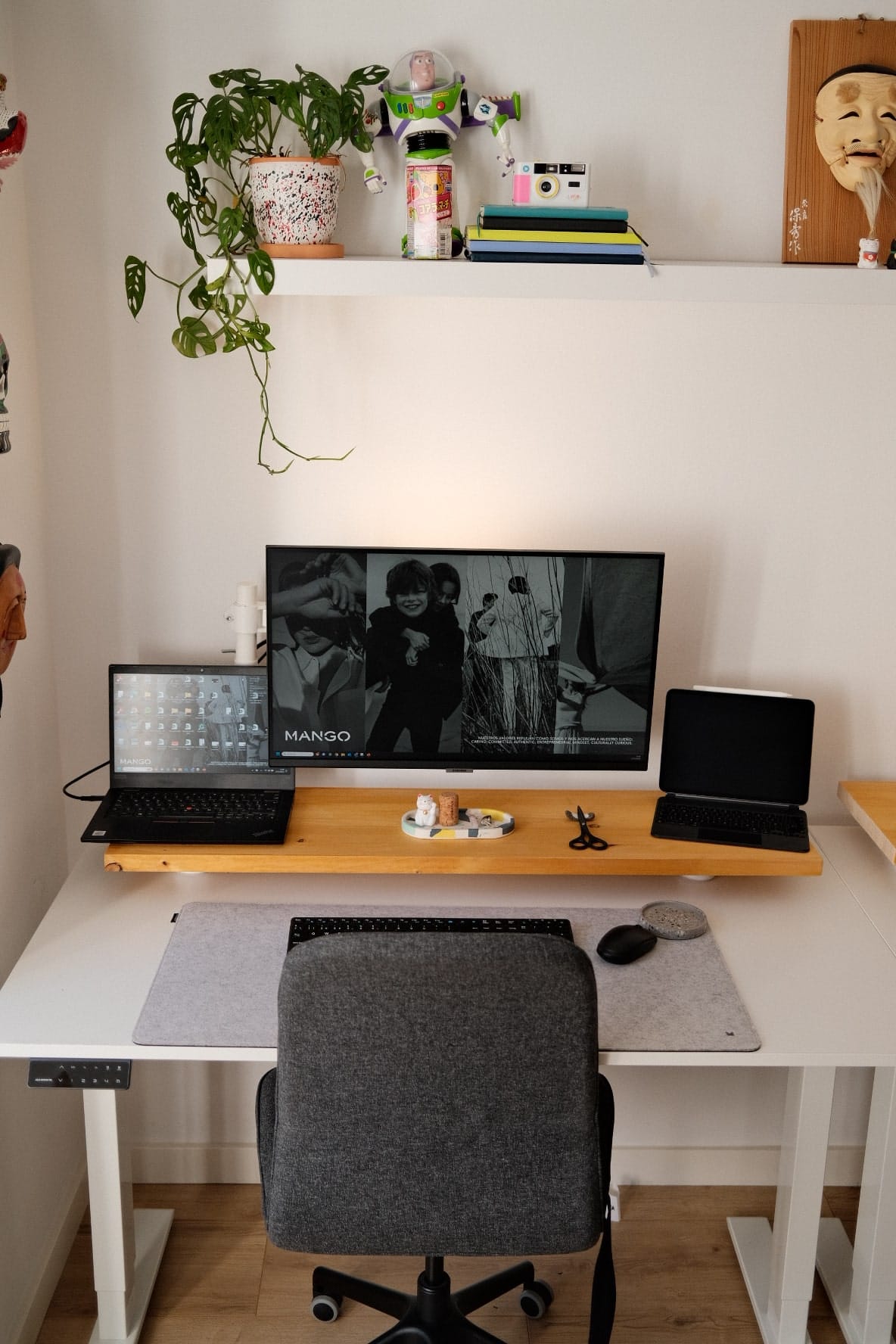 Home Office for Two in Barcelona, Spain