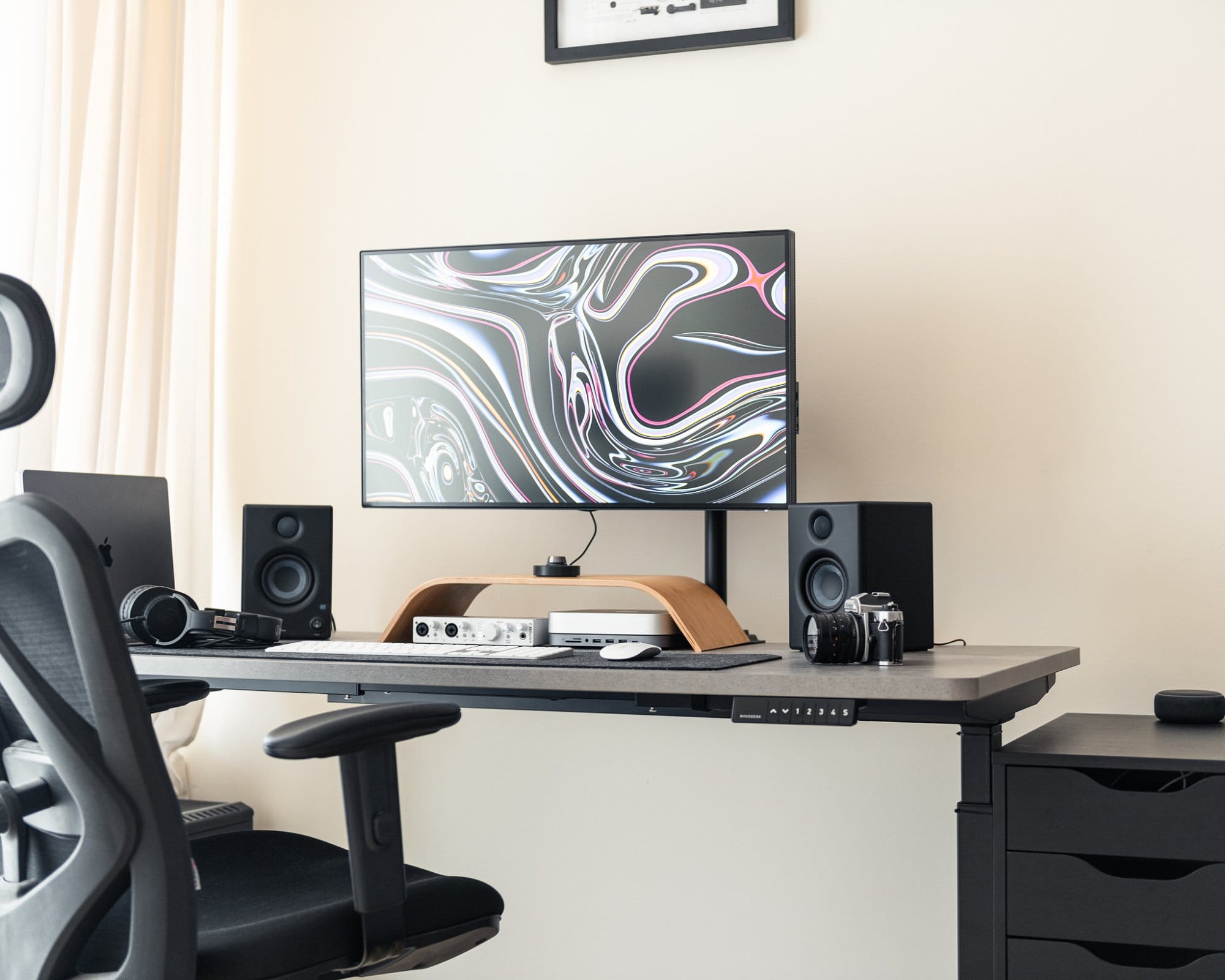 Minimal Bedroom Desk Setup of a Content Creator in Dubai