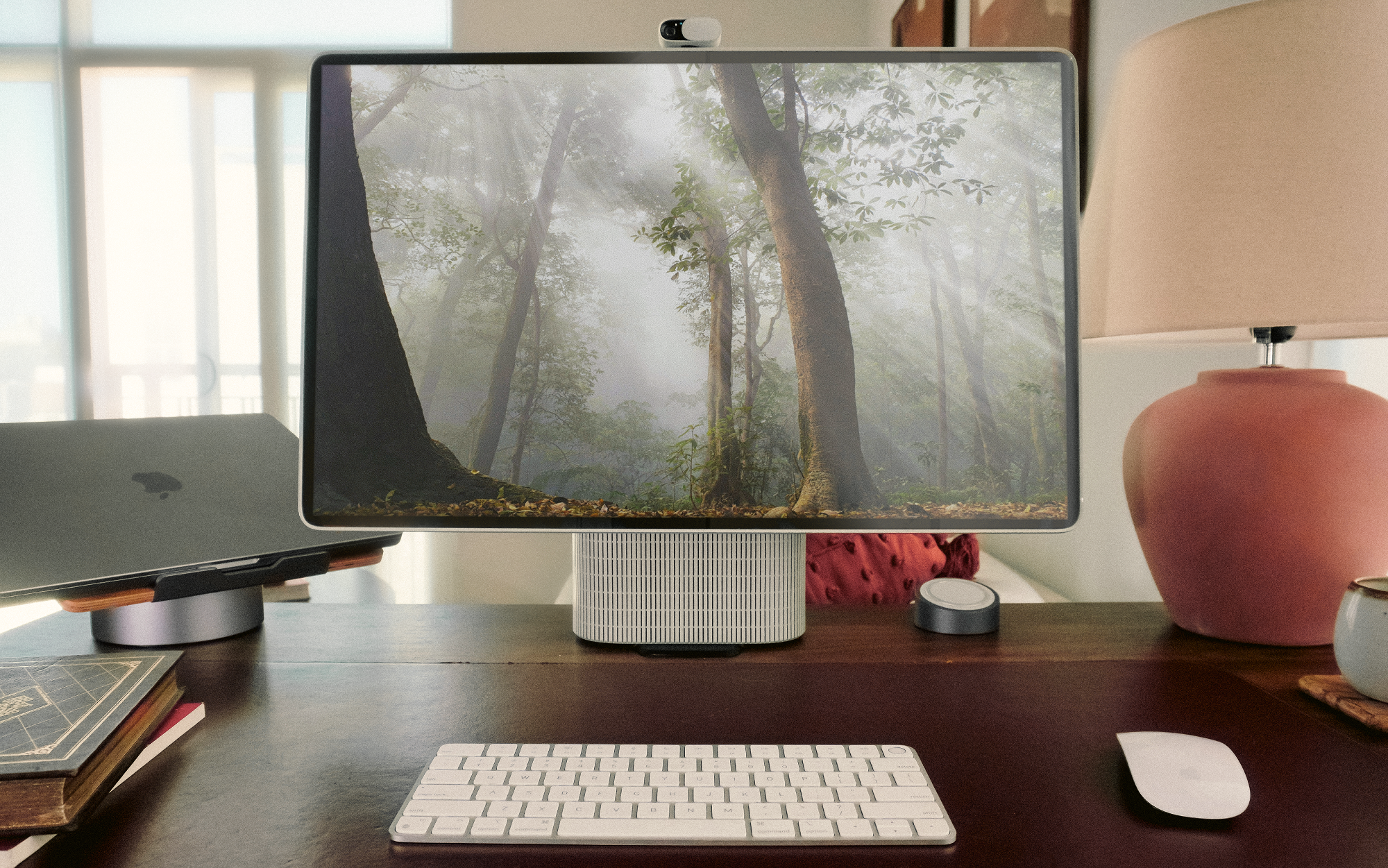 Designing Calm Into the Home Office: Gabriel Newton’s Home Display Setup