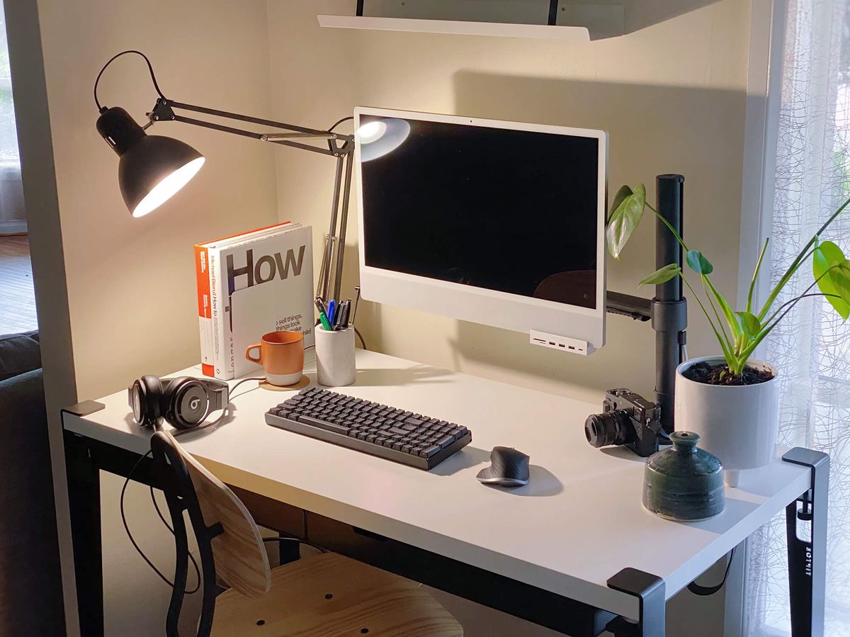 make the most out of space to create an office for a photographer