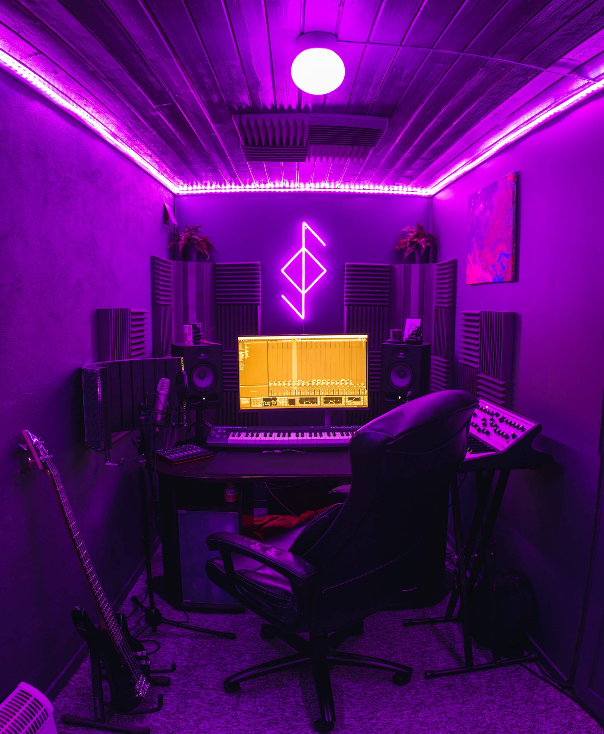 How to Setup a  Studio in a Small Space 