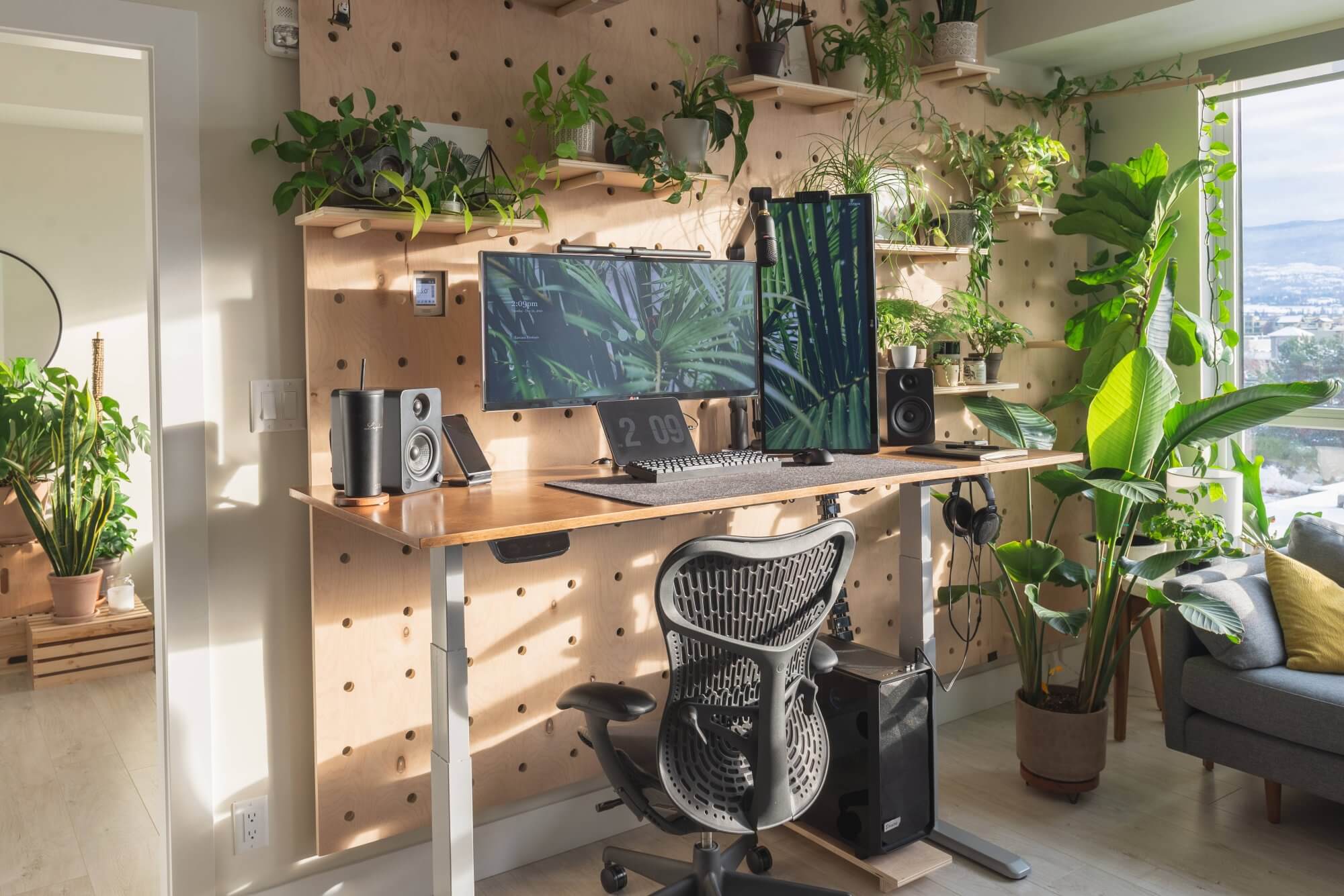 Botanical Workspace with a Pegboard Wall in Kelowna, Canada