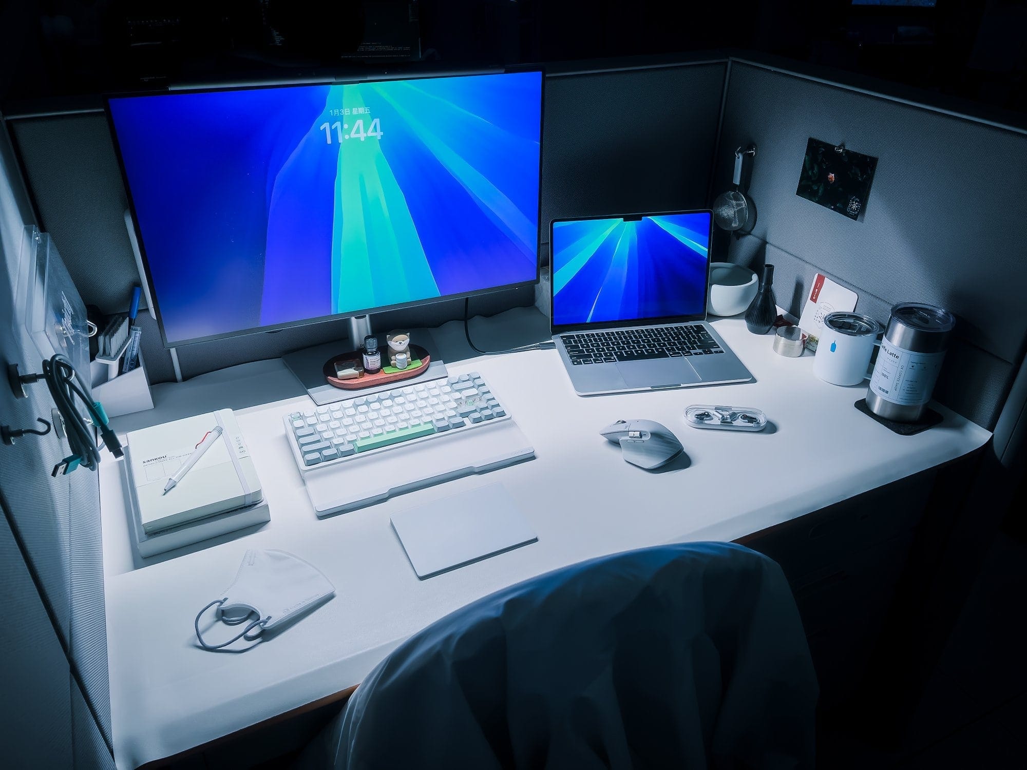 A cubicle office setup in Taiwan