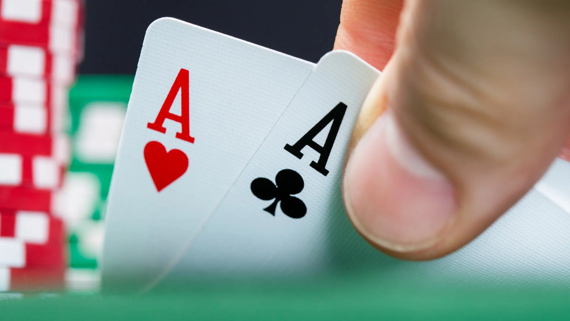 Most Legendary Poker Bluffs in History