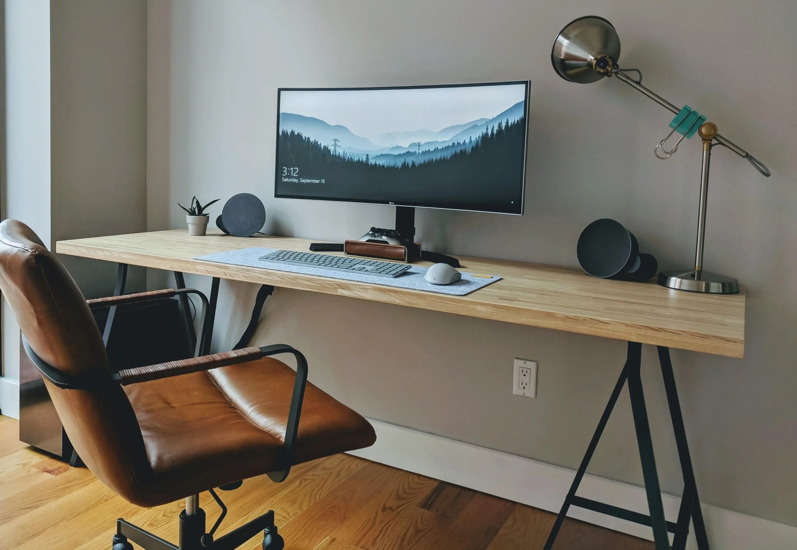 How to Visualize Your Home Office Setup Before You Build It